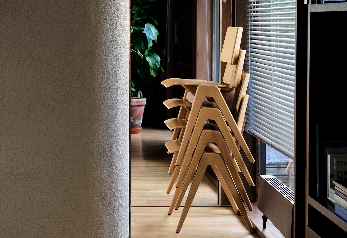 Daystak Side Chair, Robin day, Andtradition