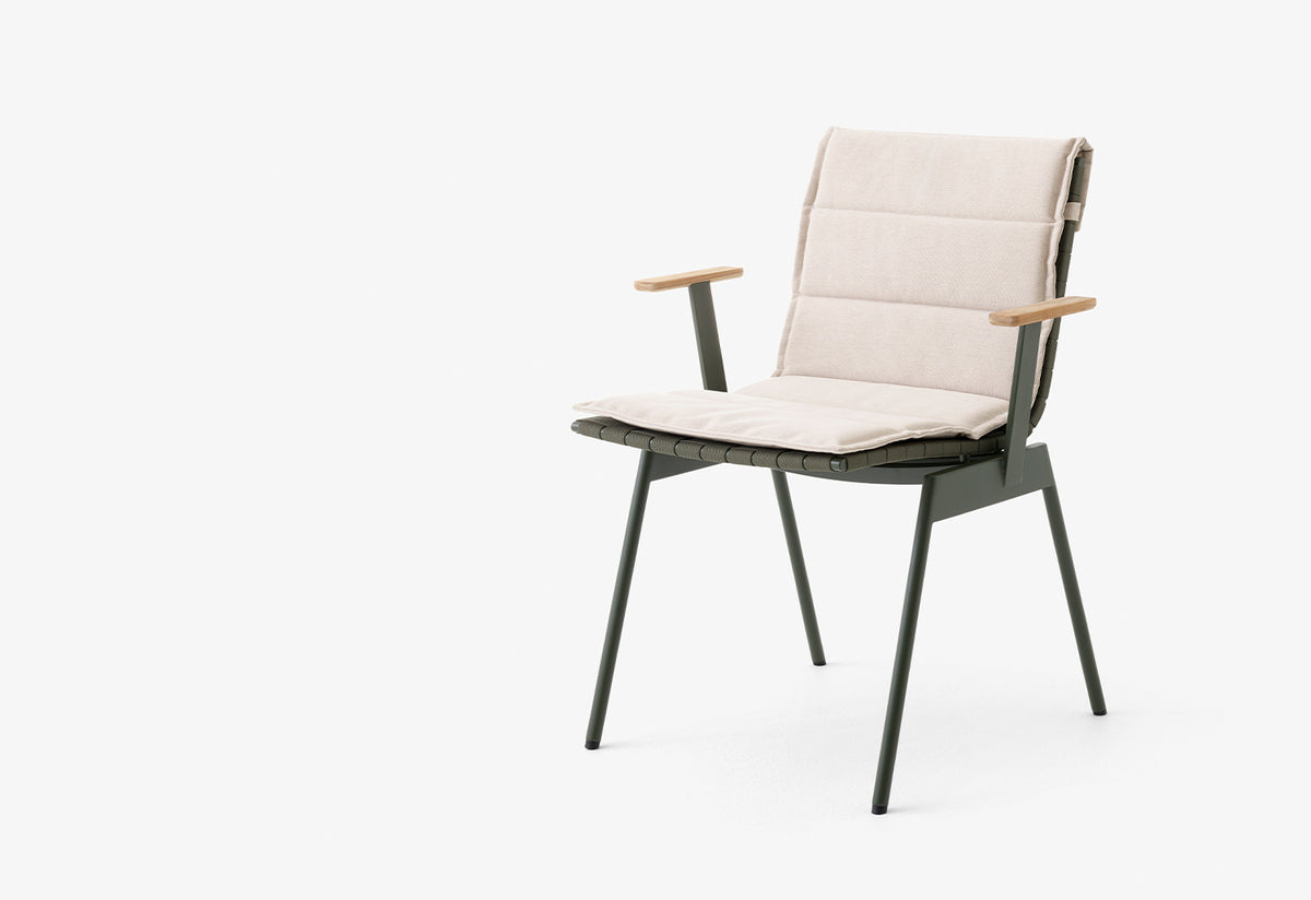 Ville Armchair, Anderssen and voll, Andtradition