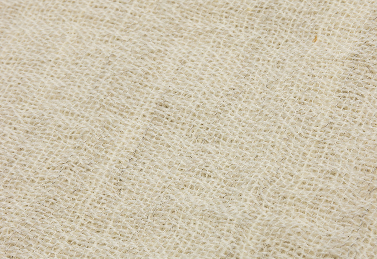 Kajo Blanket, Bonden