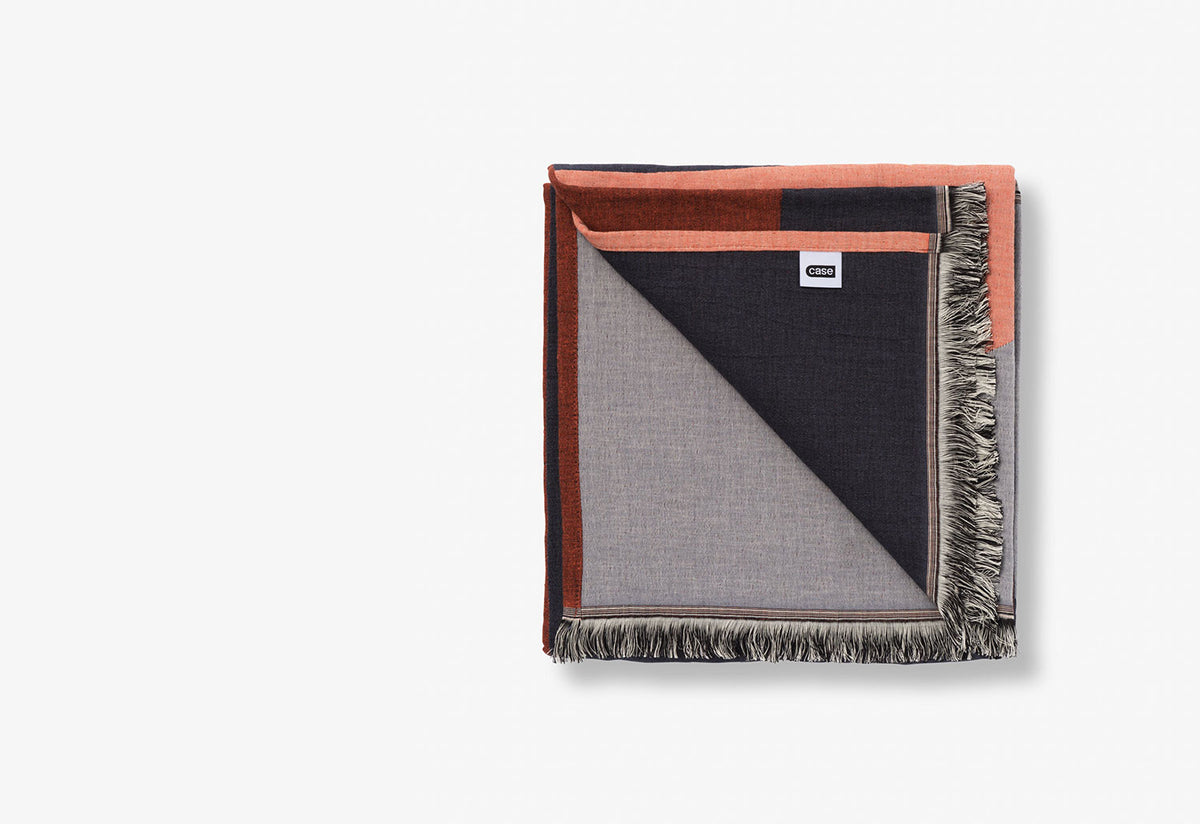 Eclipse Throw, Charlotte lancelot, Case furniture