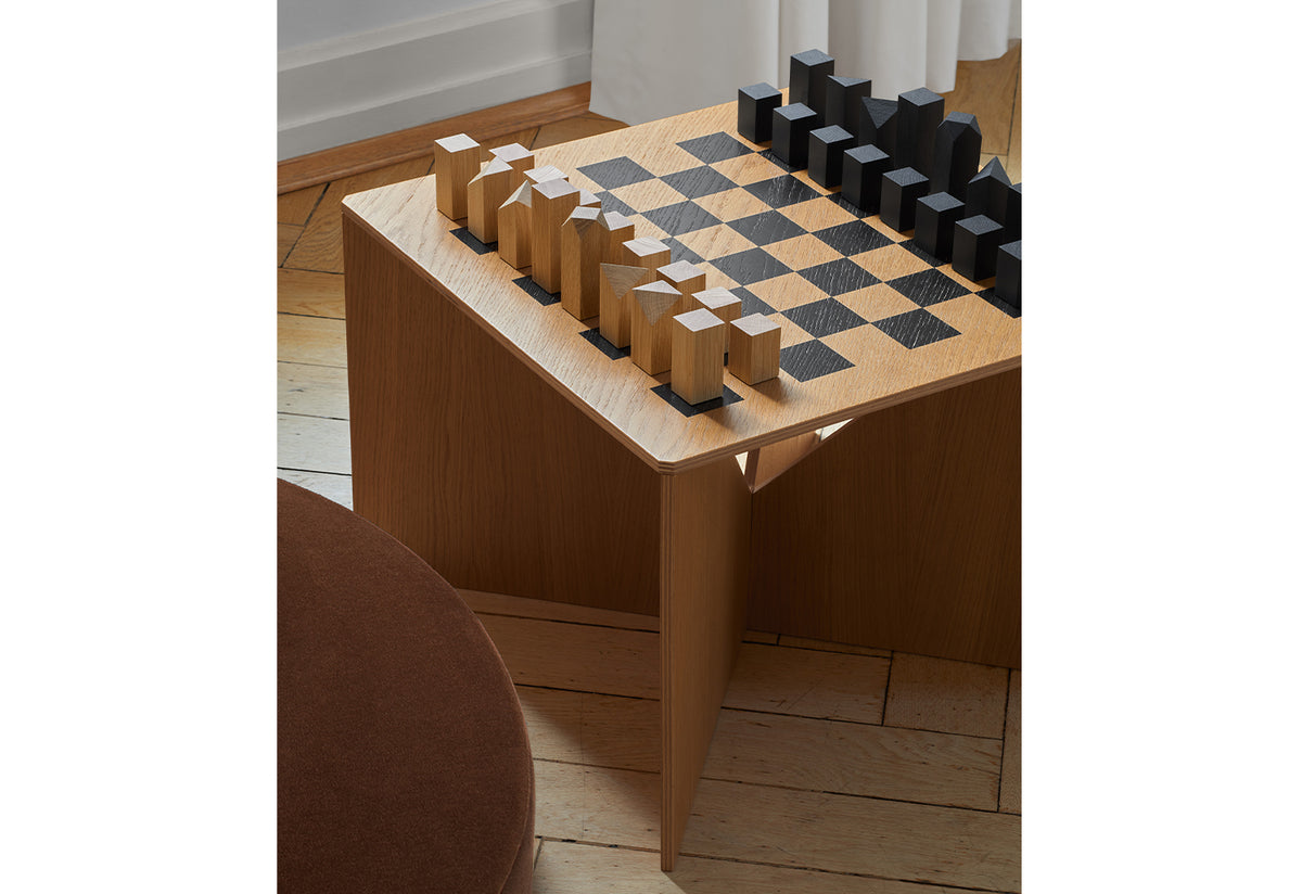 Calvert Chess Table, Ferdinand kramer, E15