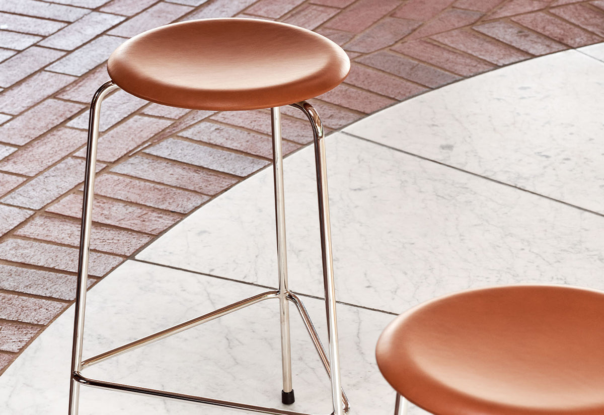 High Dot Counter Stool, 3 Legs, Arne jacobsen, Fritz hansen