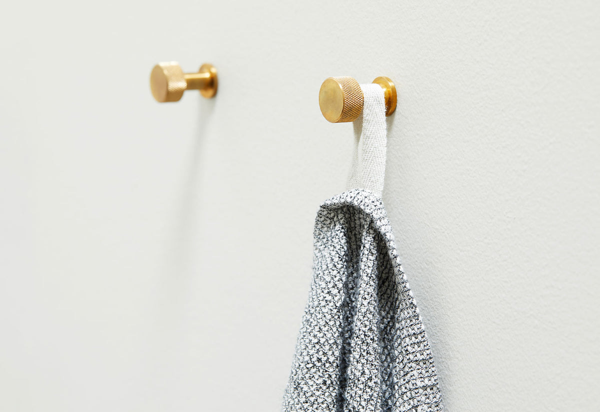 Angle Hook, Herman studio, Form and refine