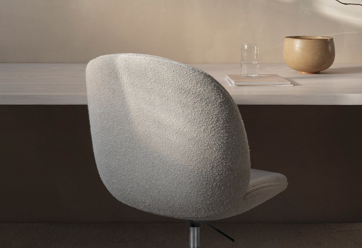 Beetle Meeting Chair | Height Adjustable, Gamfratesi, Gubi