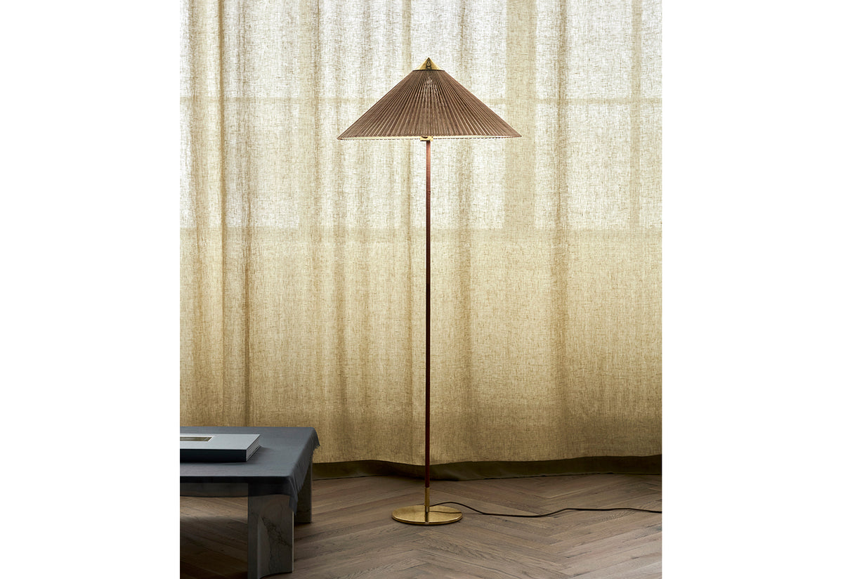 9602 Floor Lamp, Paavo tynell, Gubi
