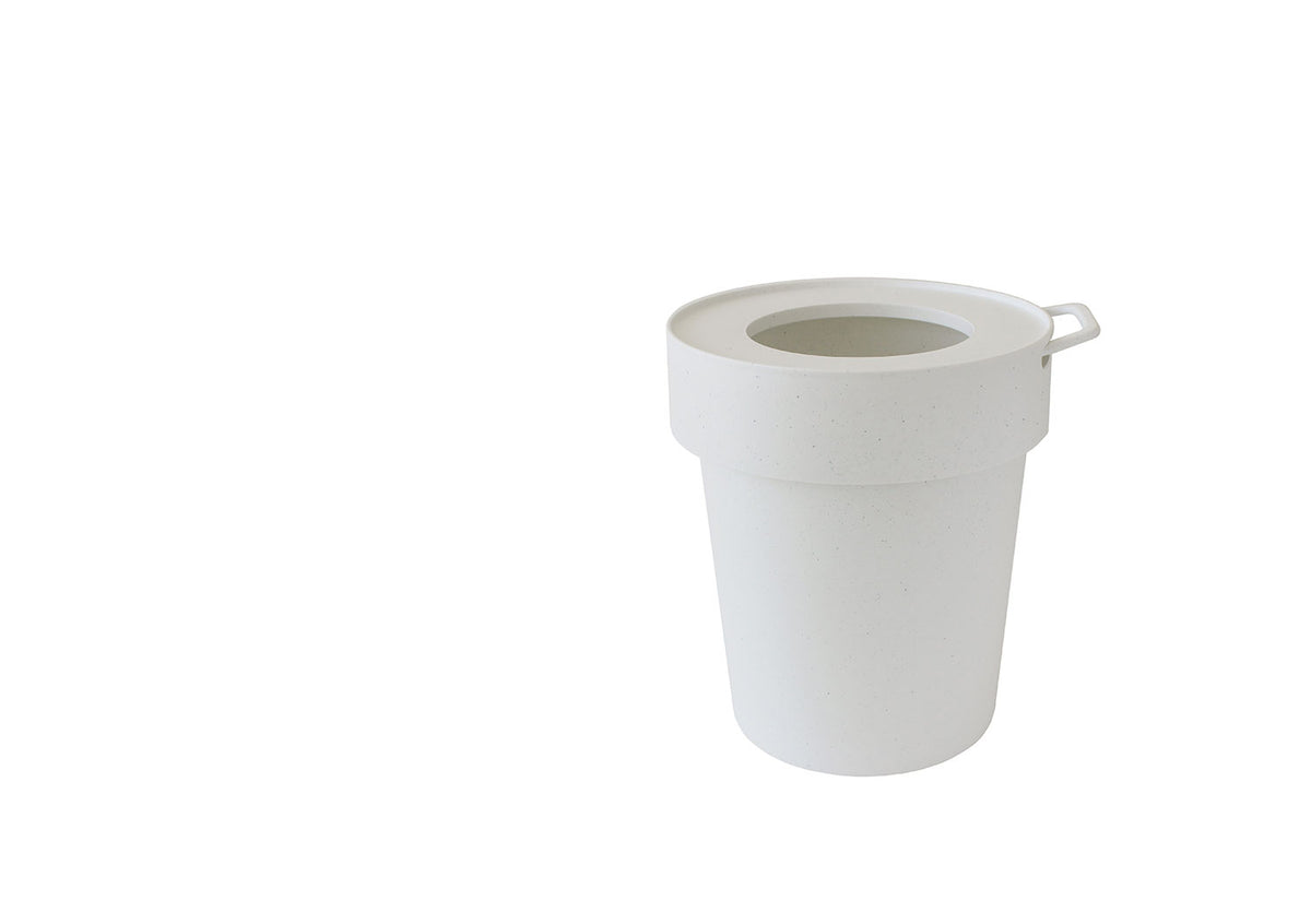 Tap Trash Bin, Hachiman