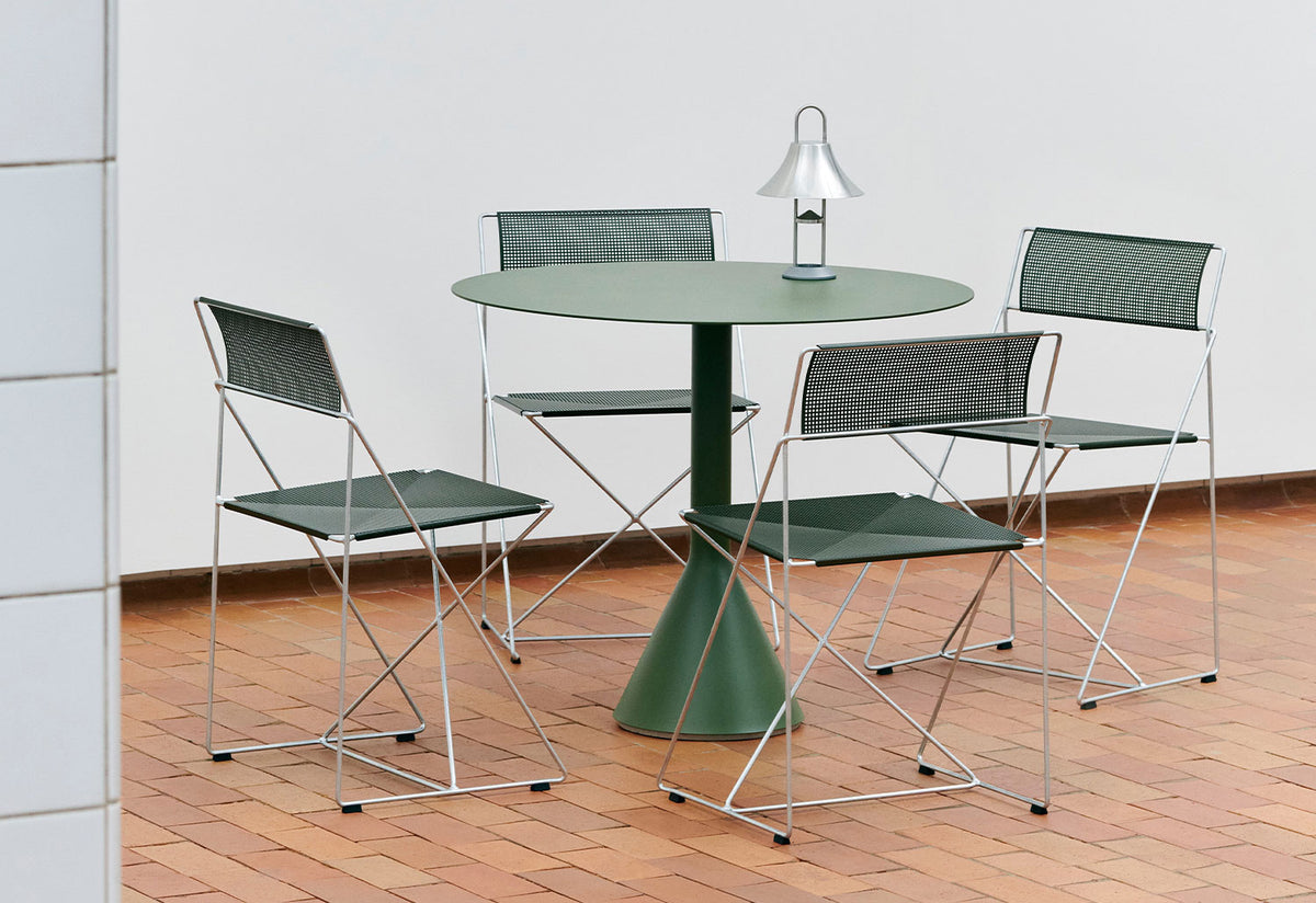 Palissade Cone Table, Ronan and erwan bouroullec, Hay