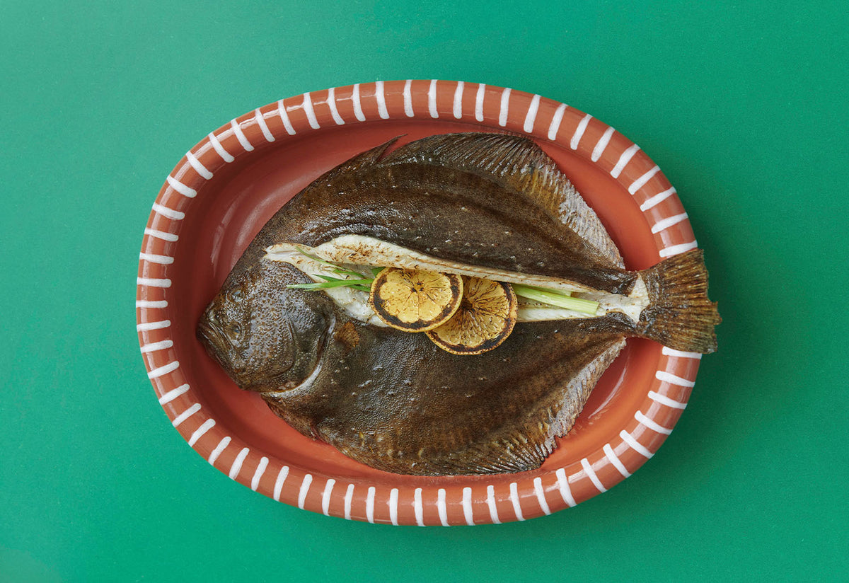 Barro Oval Dish, Rui pereira, Hay