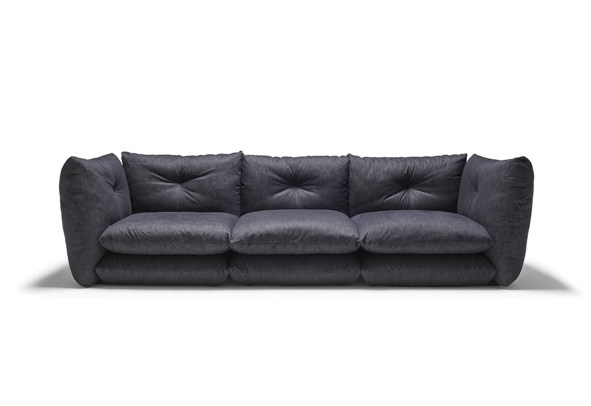 Pillo Three-Seat Sofa, Willo perron, Knoll