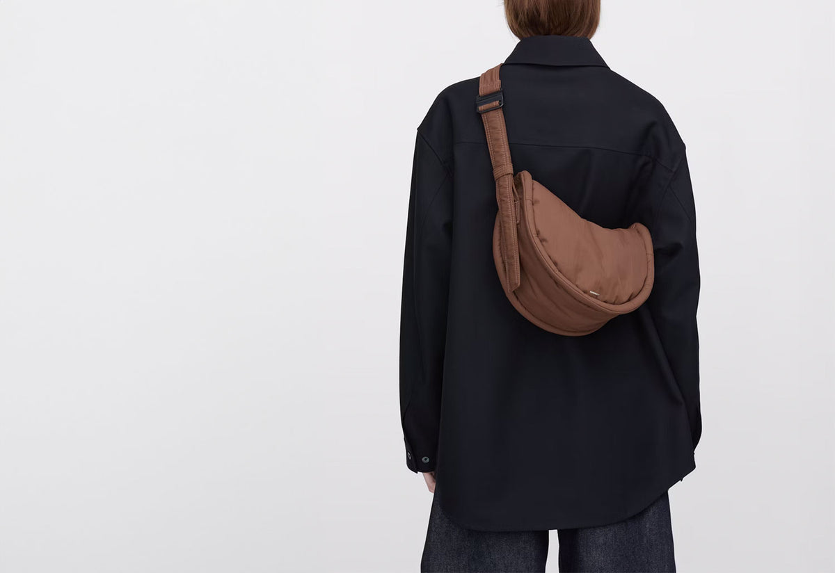 Curve Half Moon Bag, Sandqvist