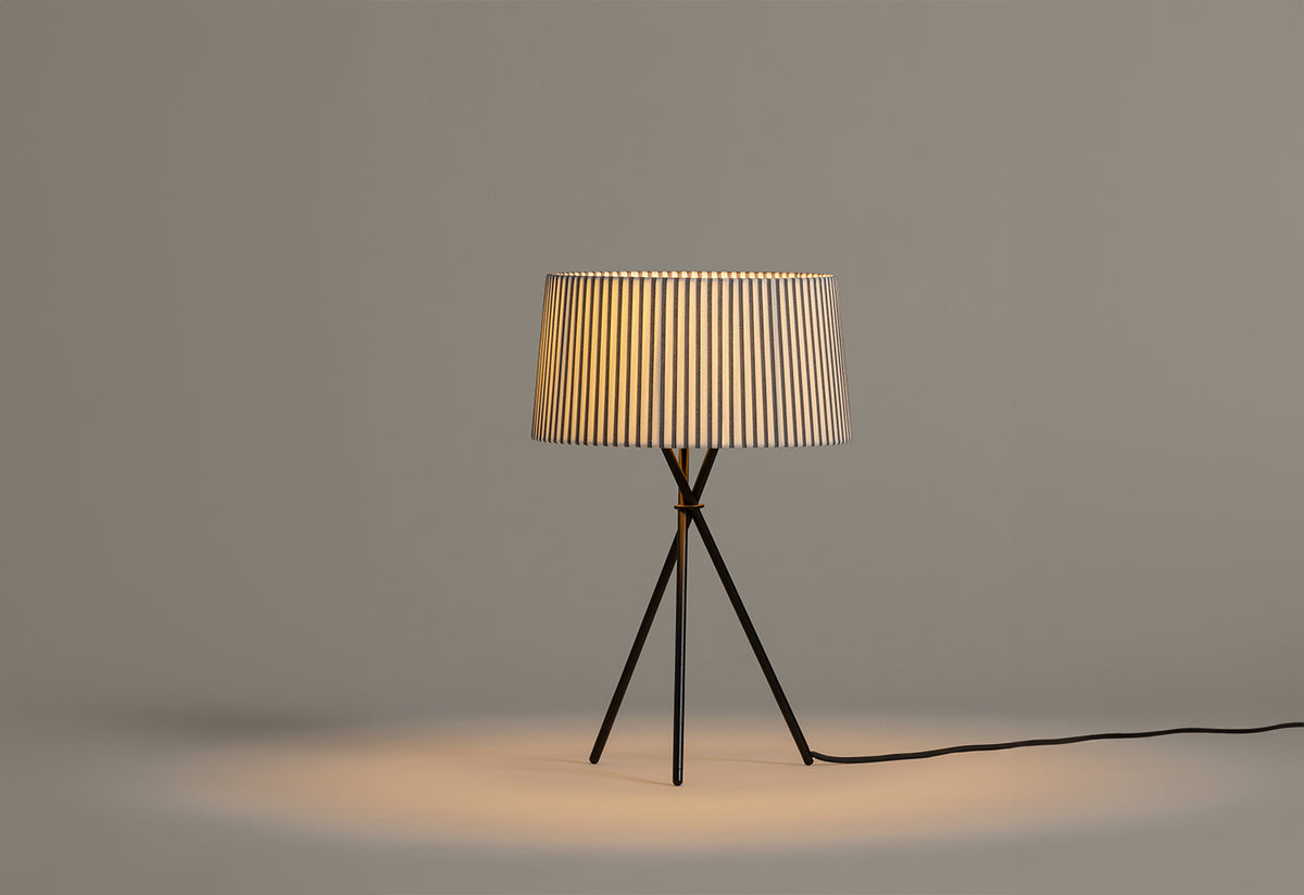 Tripode M3 Table Lamp, Equipo santa and cole, Santa and cole