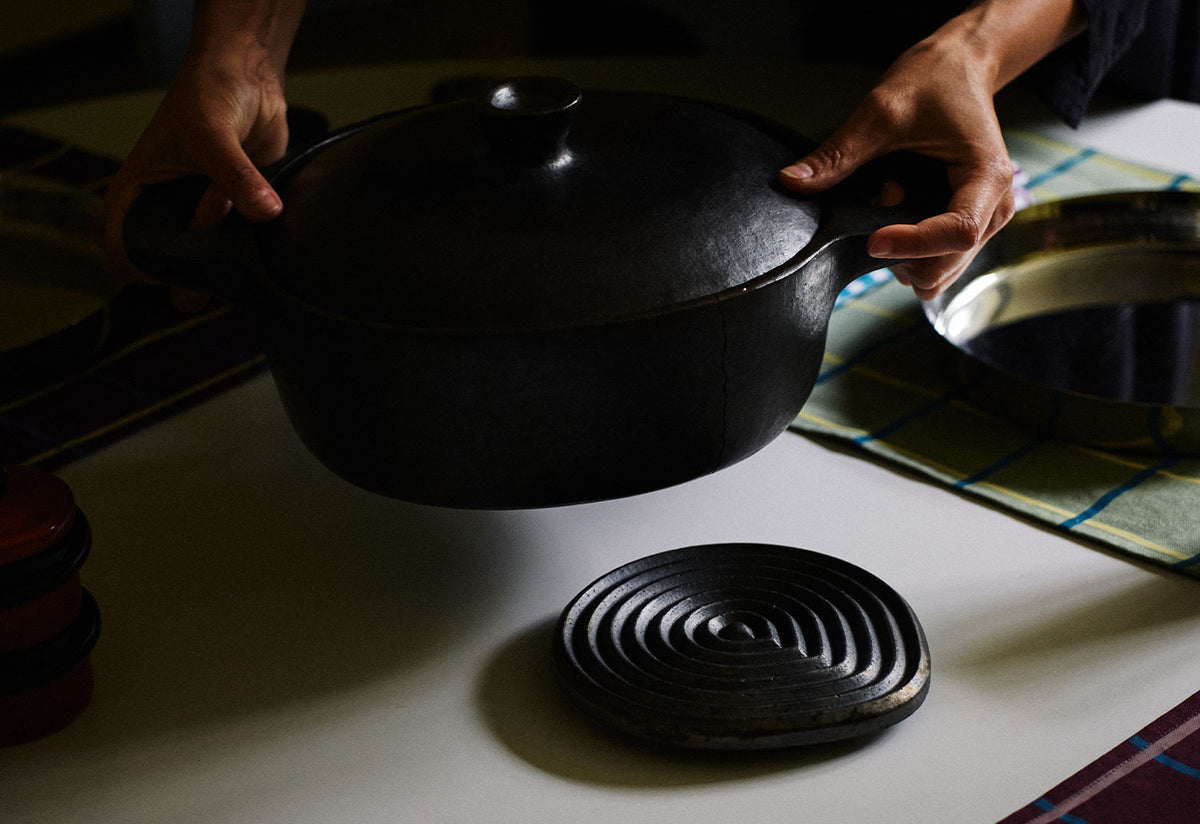 Longpi Trivet, Tiipoi