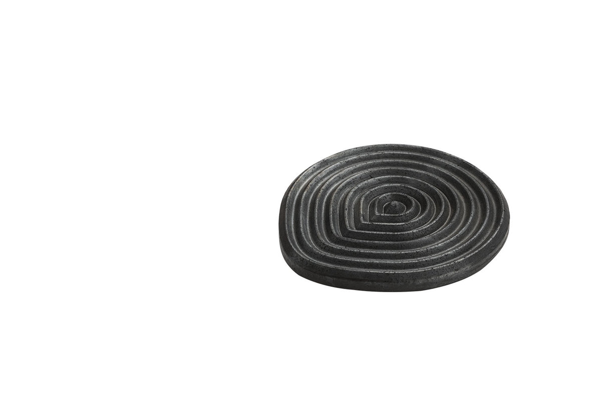 Longpi Trivet, Tiipoi