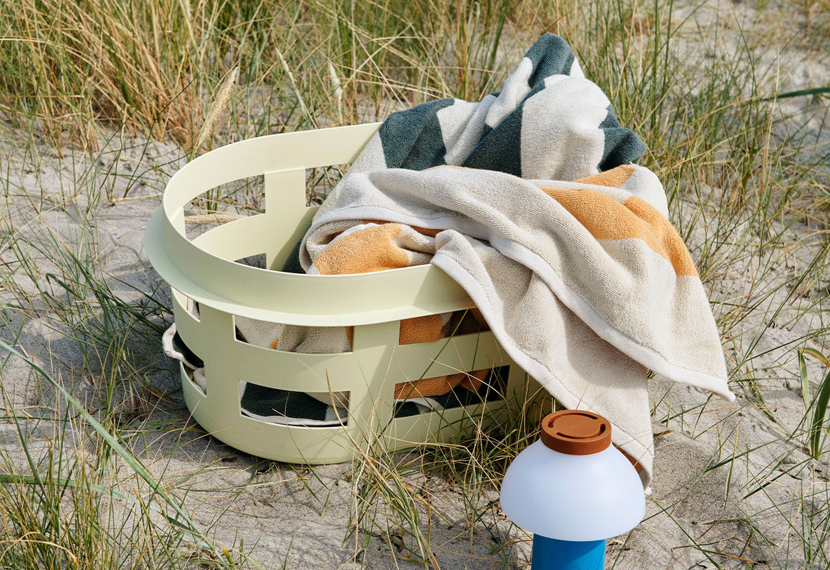 Laundry Basket, Big game, Hay