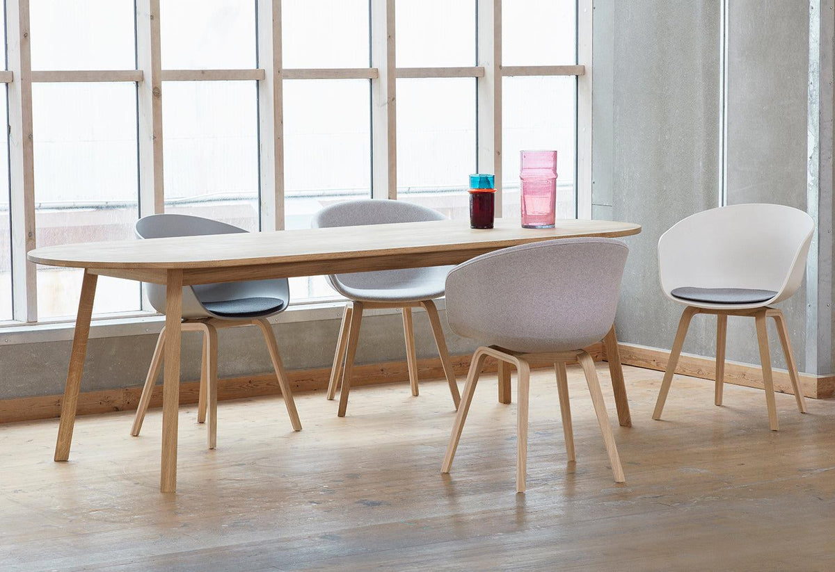 Triangle Leg Table, Jones neville, Hay