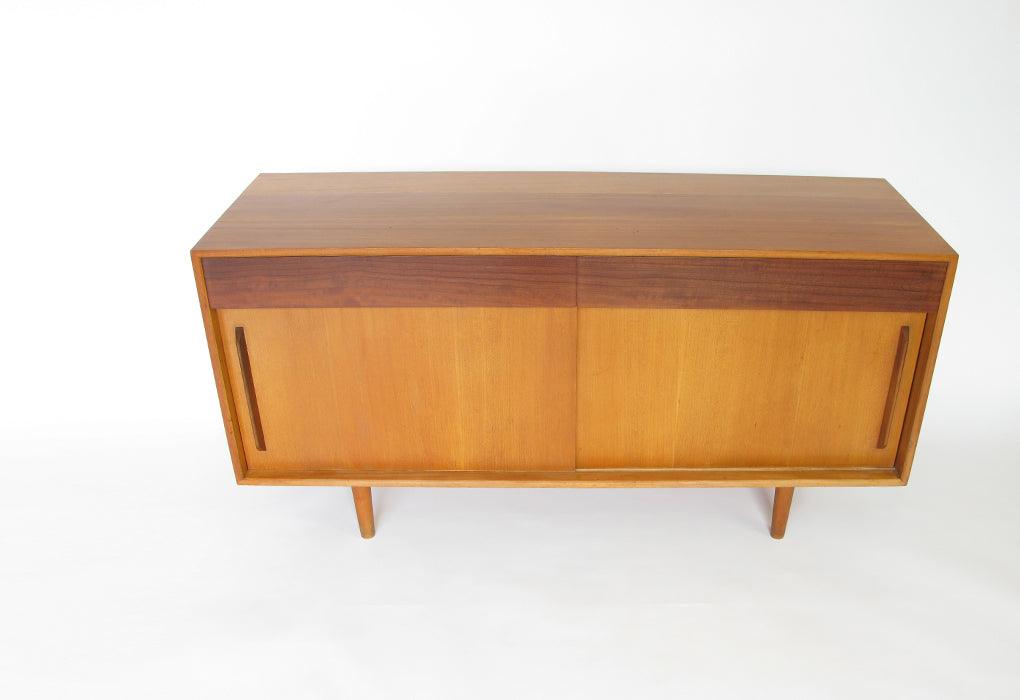 Robin Day Hilleplan cabinet | 1952