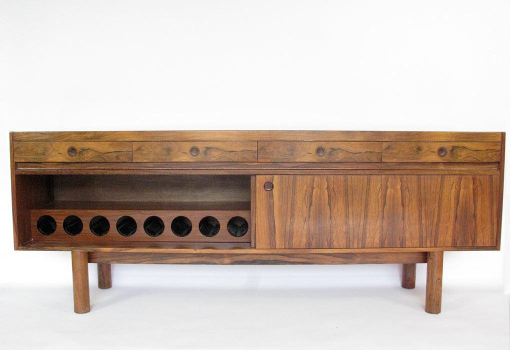 Robert Heritage cabinet, Robert heritage