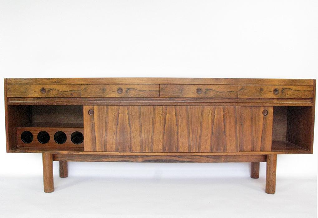 Robert Heritage cabinet, Robert heritage