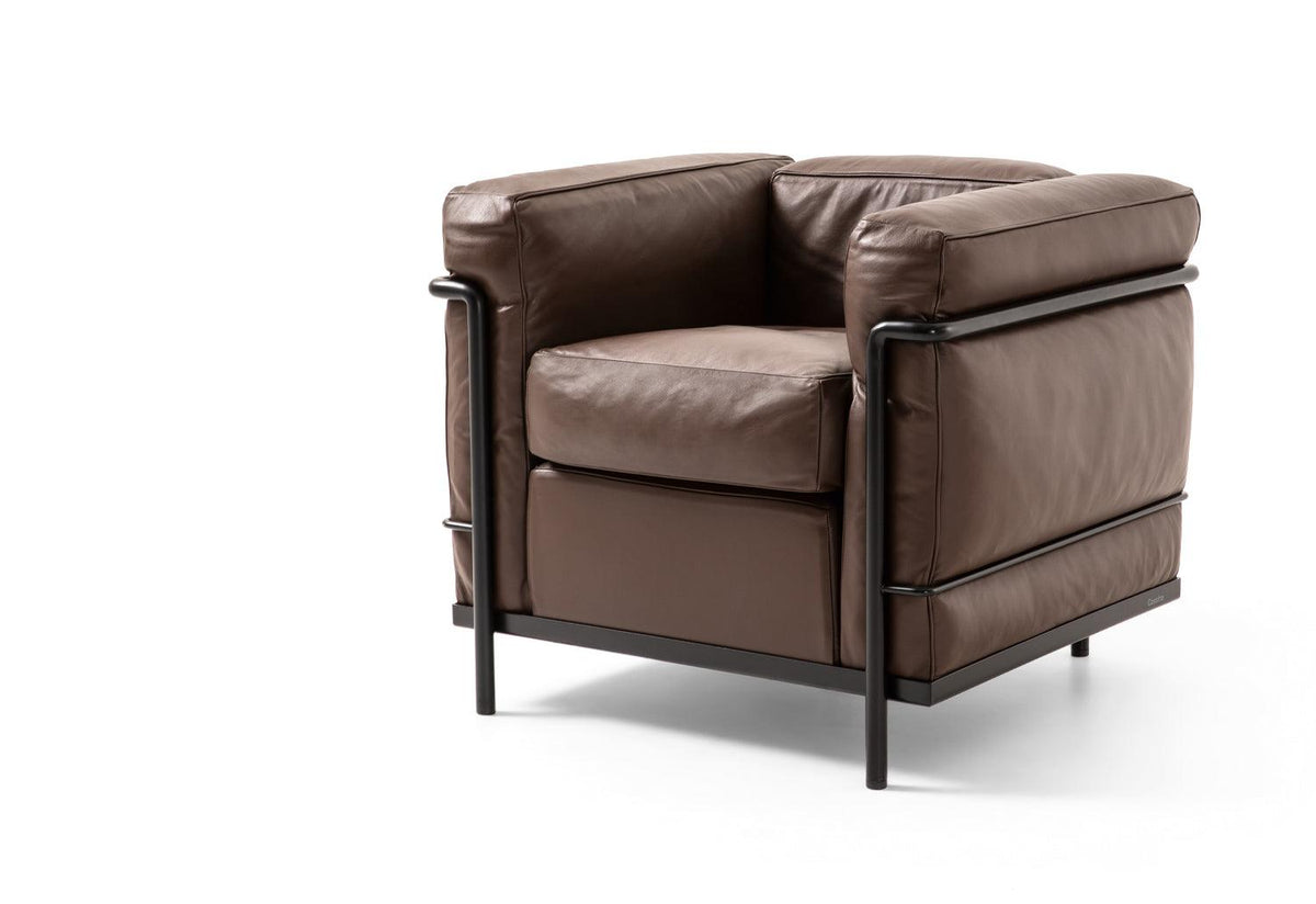Lc2 petit modele shop armchair