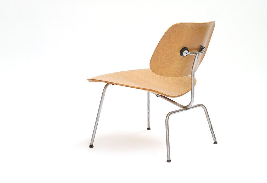 Eames LCM chair | 1945