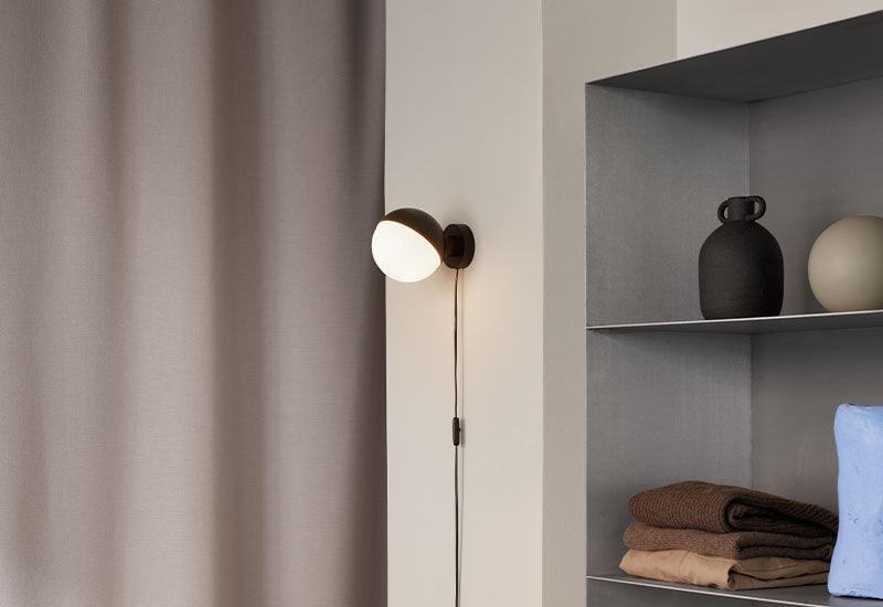 VL Studio Wall Light