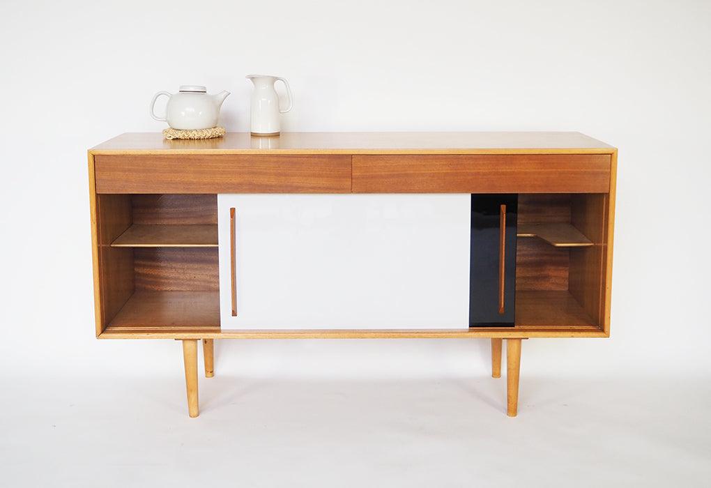 Robin Day Hilleplan cabinet | 1952