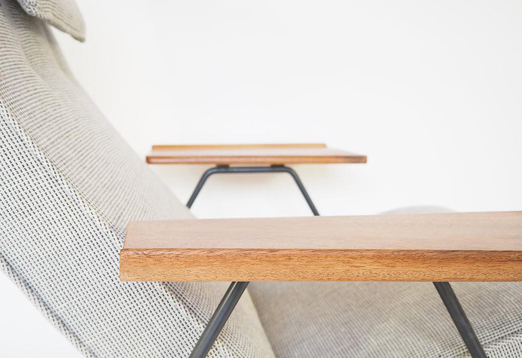 Robin Day Reclining chair