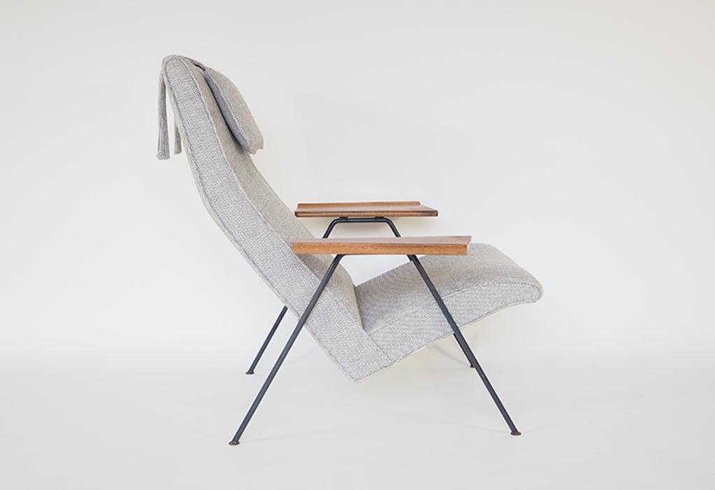 Robin Day Reclining chair