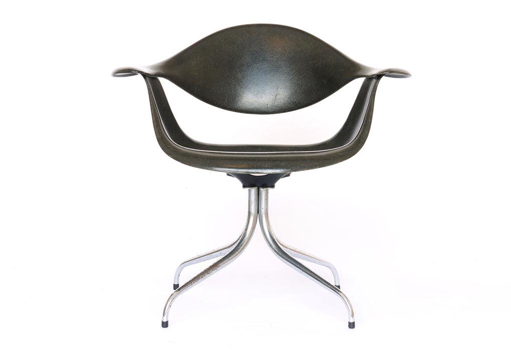 Nelson | Swag leg chair