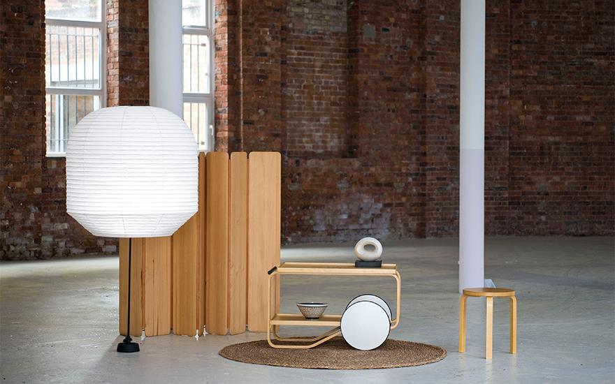 2021 Anniversary Edition Aalto 60 stool with 2021 Anniversary Edition Tea Trolley 901