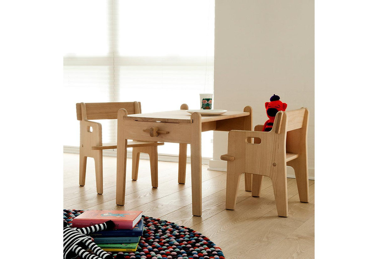 CH410 Children's Chair, Hans wegner, Carl hansen and son
