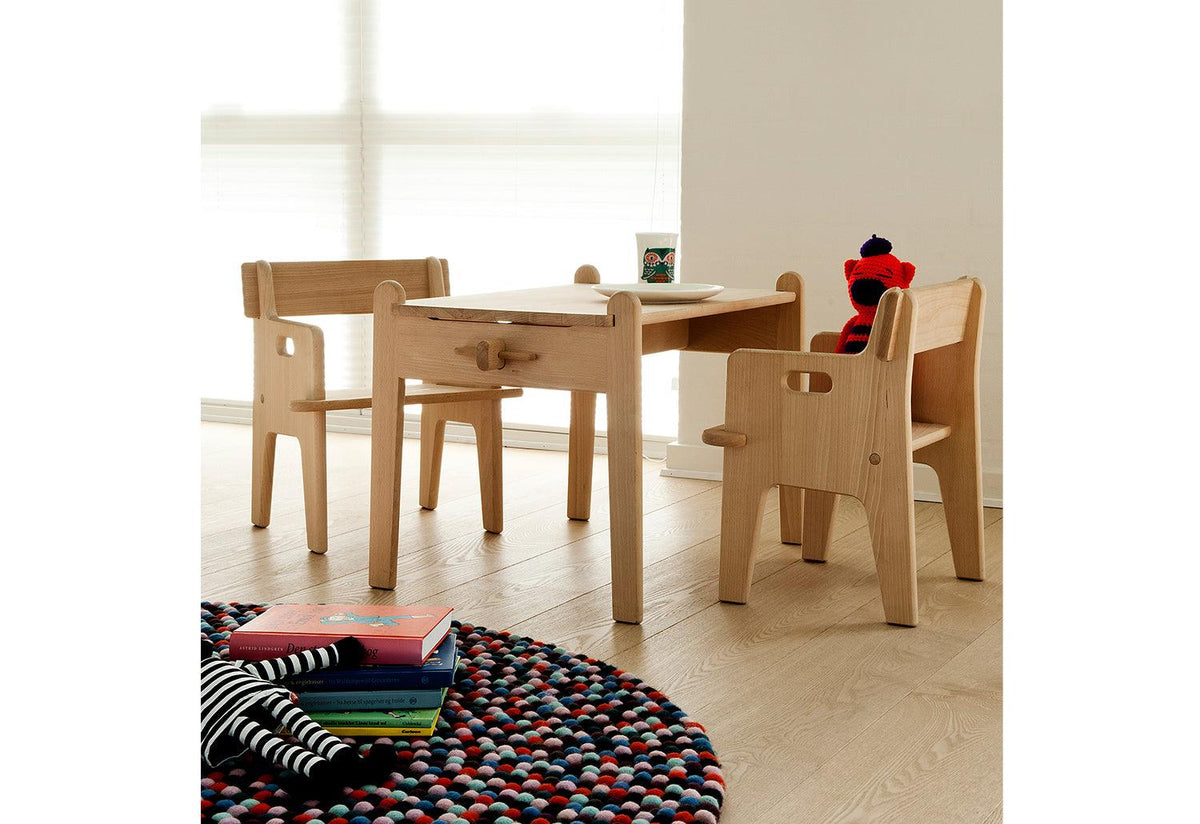 CH411 Children's Table, Hans wegner, Carl hansen and son