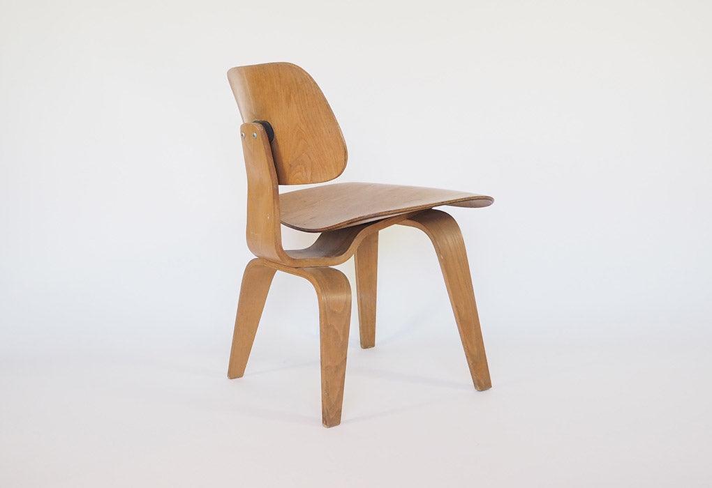 Eames DCW chair | 1945