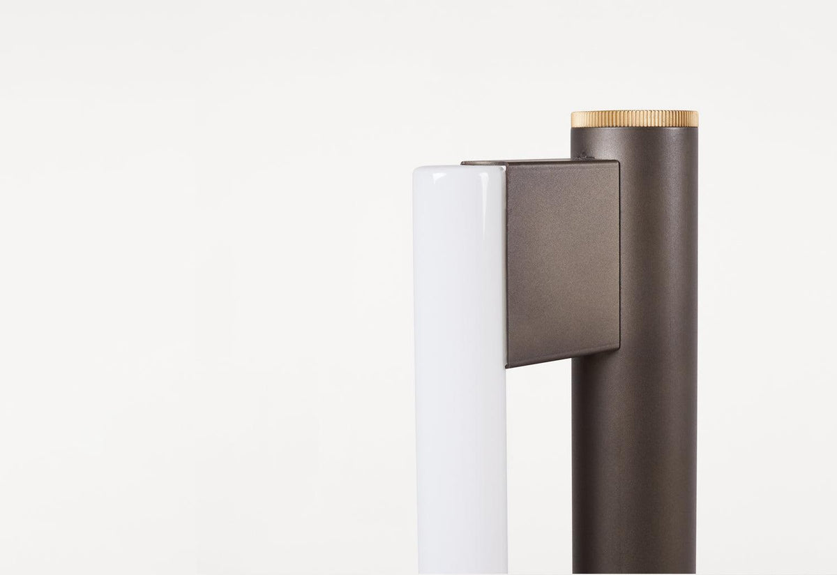 Eiffel Floor Light, Kroyer saetter lassen, Frama