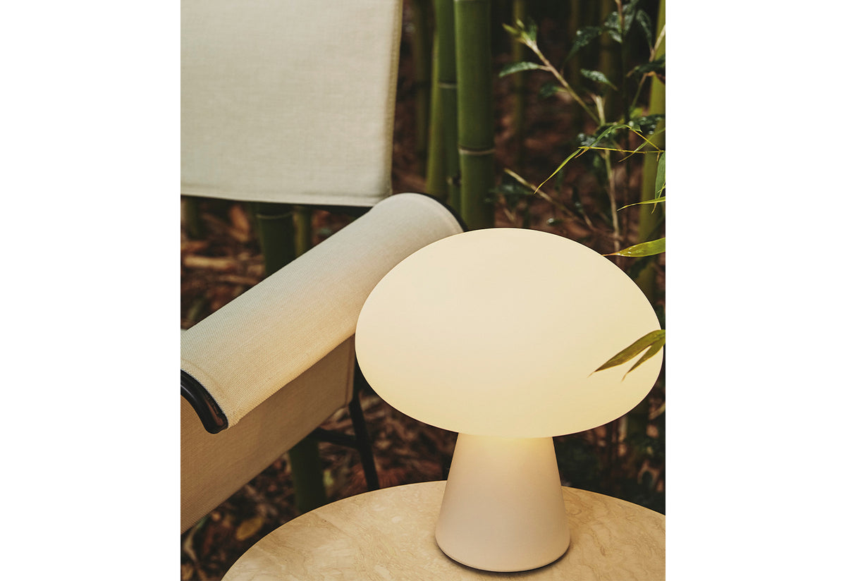 Obello Portable Lamp, Bill curry, Gubi