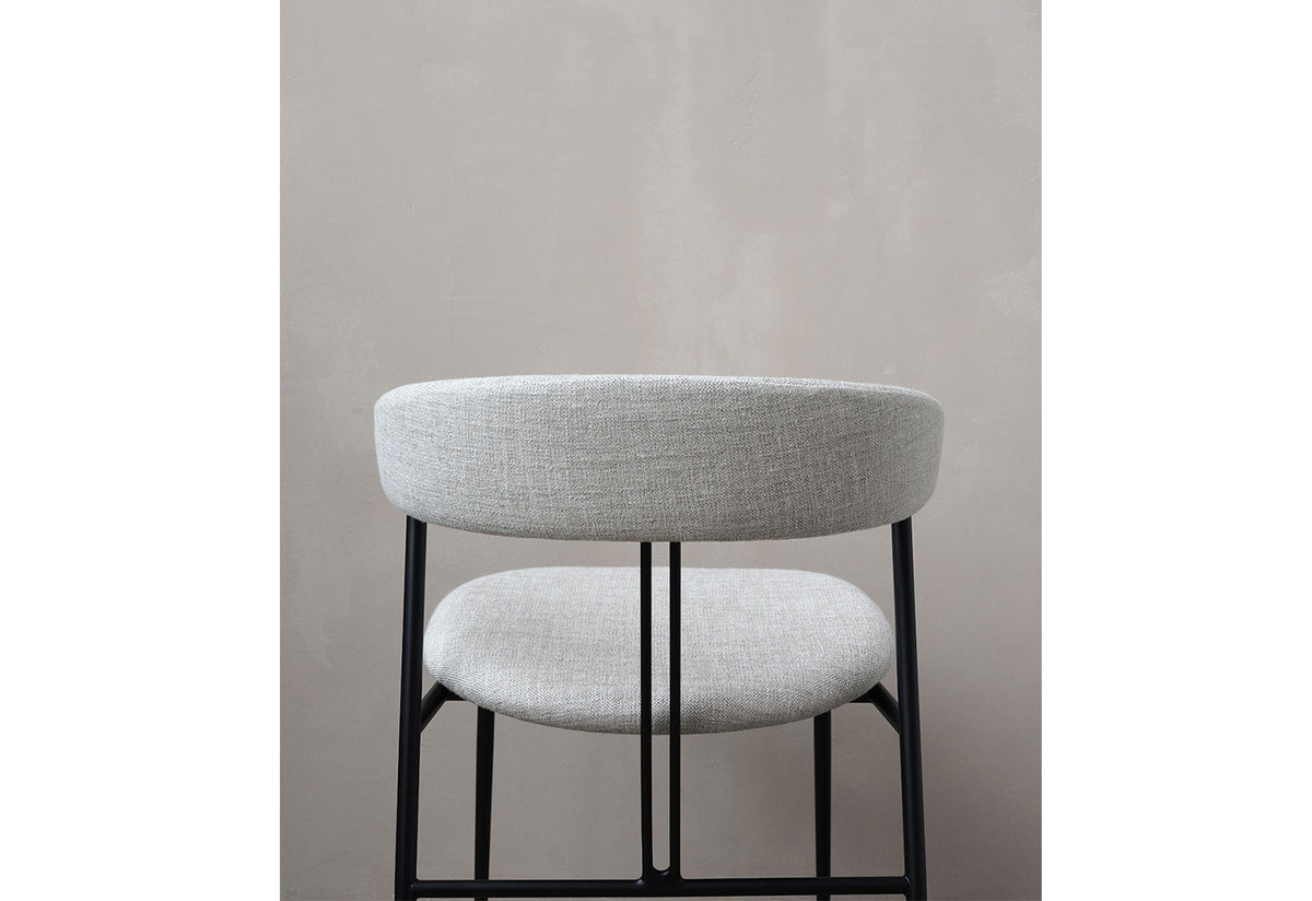 Violin Chair | Fully Upholstered, Gamfratesi, Gubi