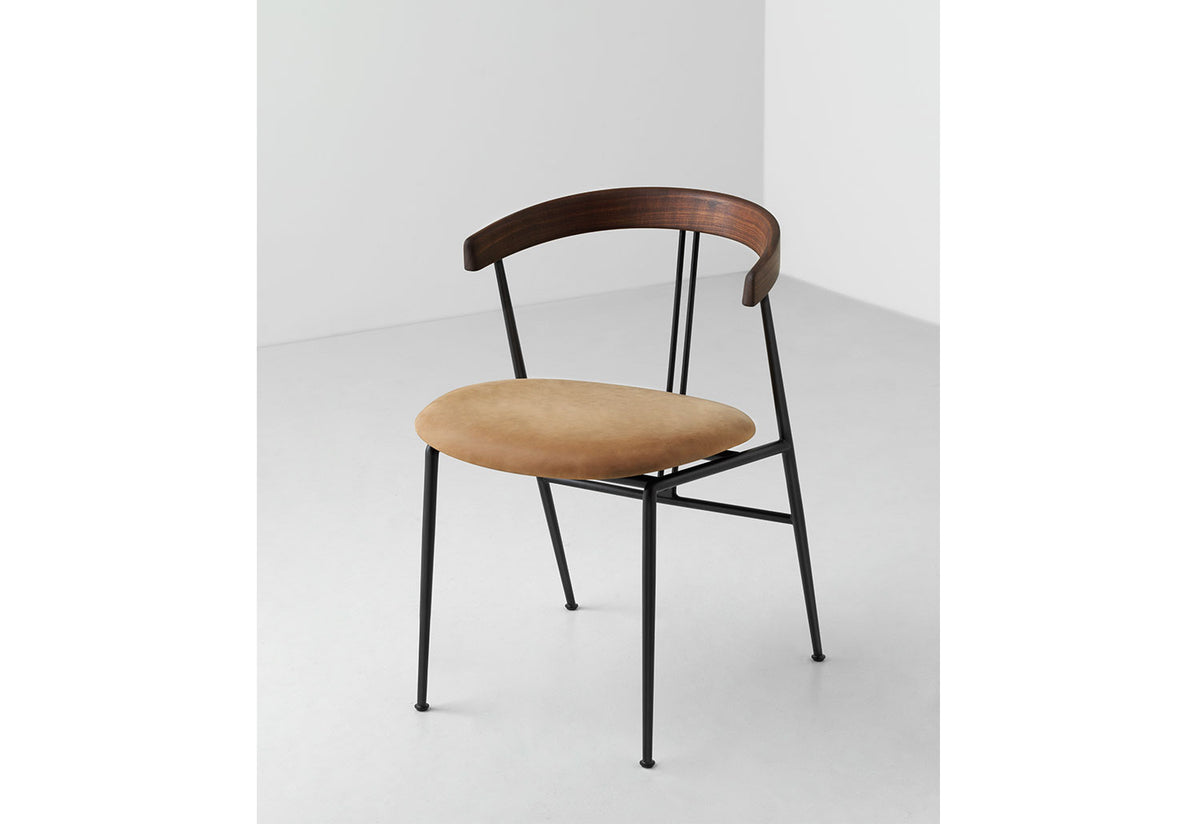 Violin Chair | Seat Upholstered, Gamfratesi, Gubi