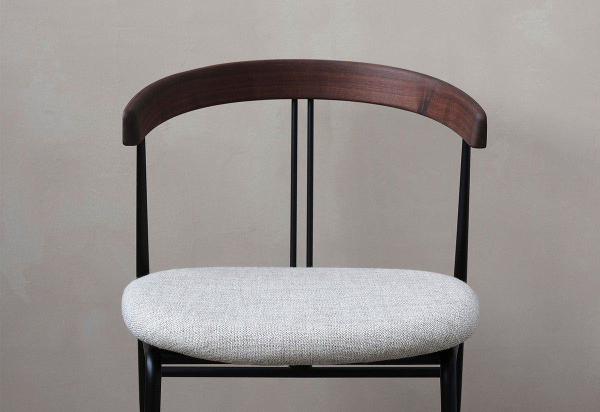 Violin chair - seat upholstered, Gamfratesi, Gubi