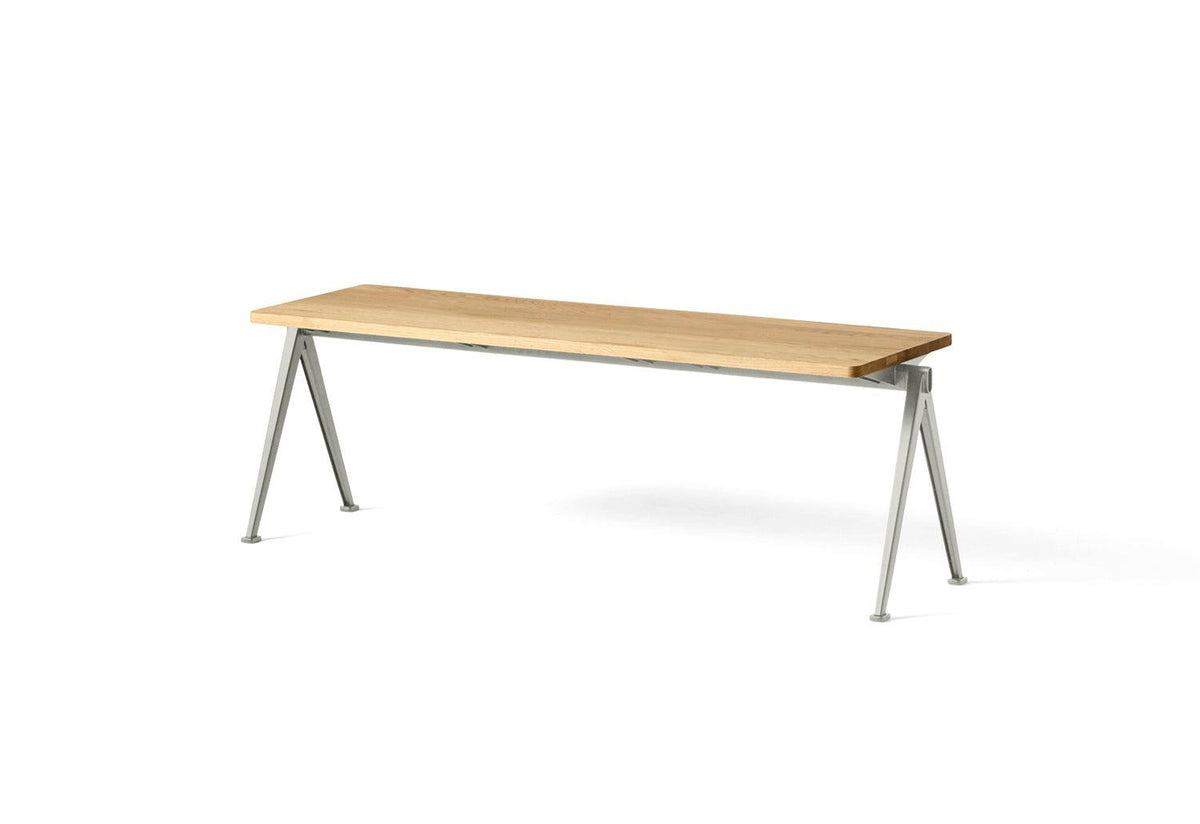 Pyramid Bench, Friso kramer & wim rietveld, Hay