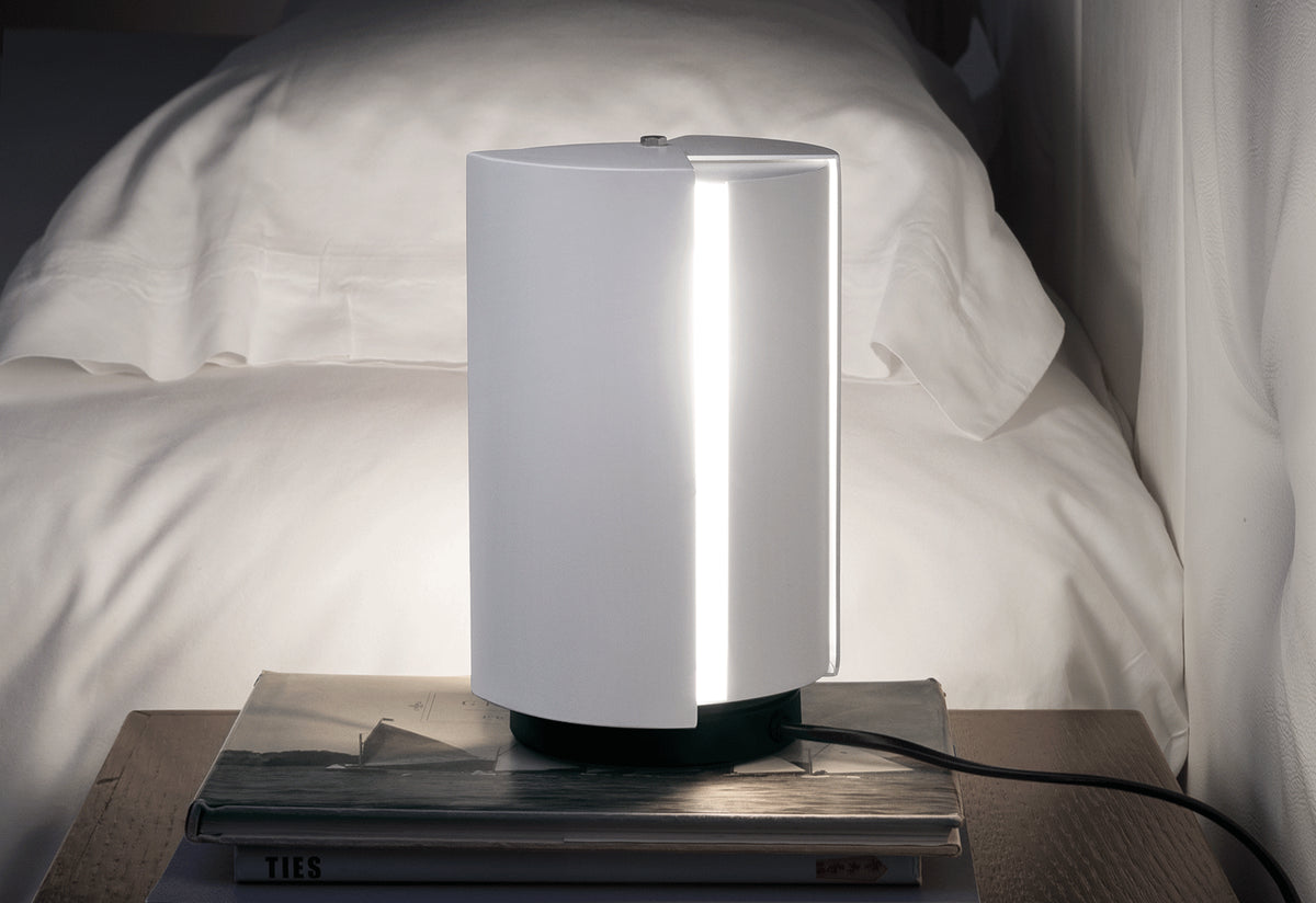 Pivotant À Poser, Charlotte perriand, Nemo lighting