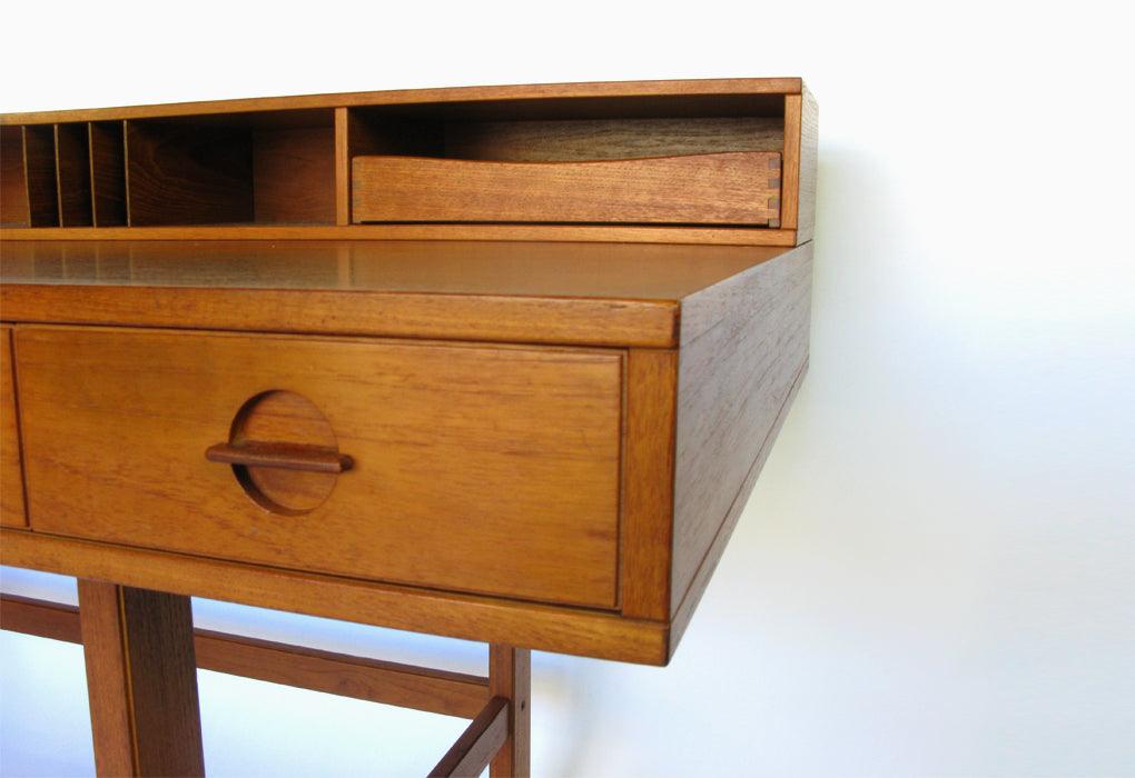 Peter Lovig Nielsen | desk | 1955
