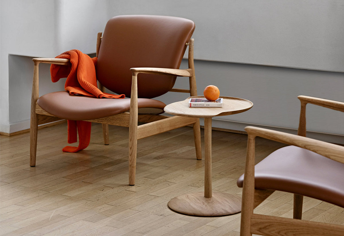Åkande Side Table, Jonas lyndby jensen, Onecollection