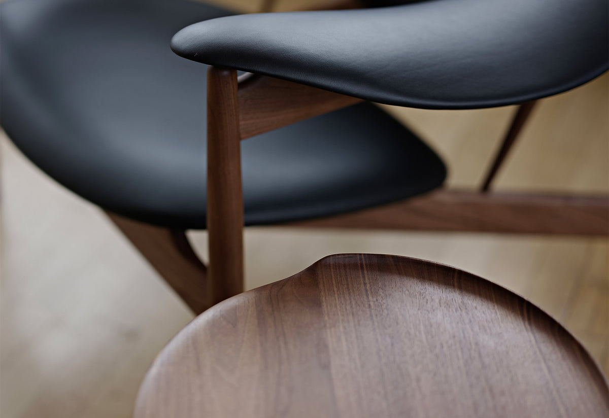 Åkande Side Table, Jonas lyndby jensen, Onecollection