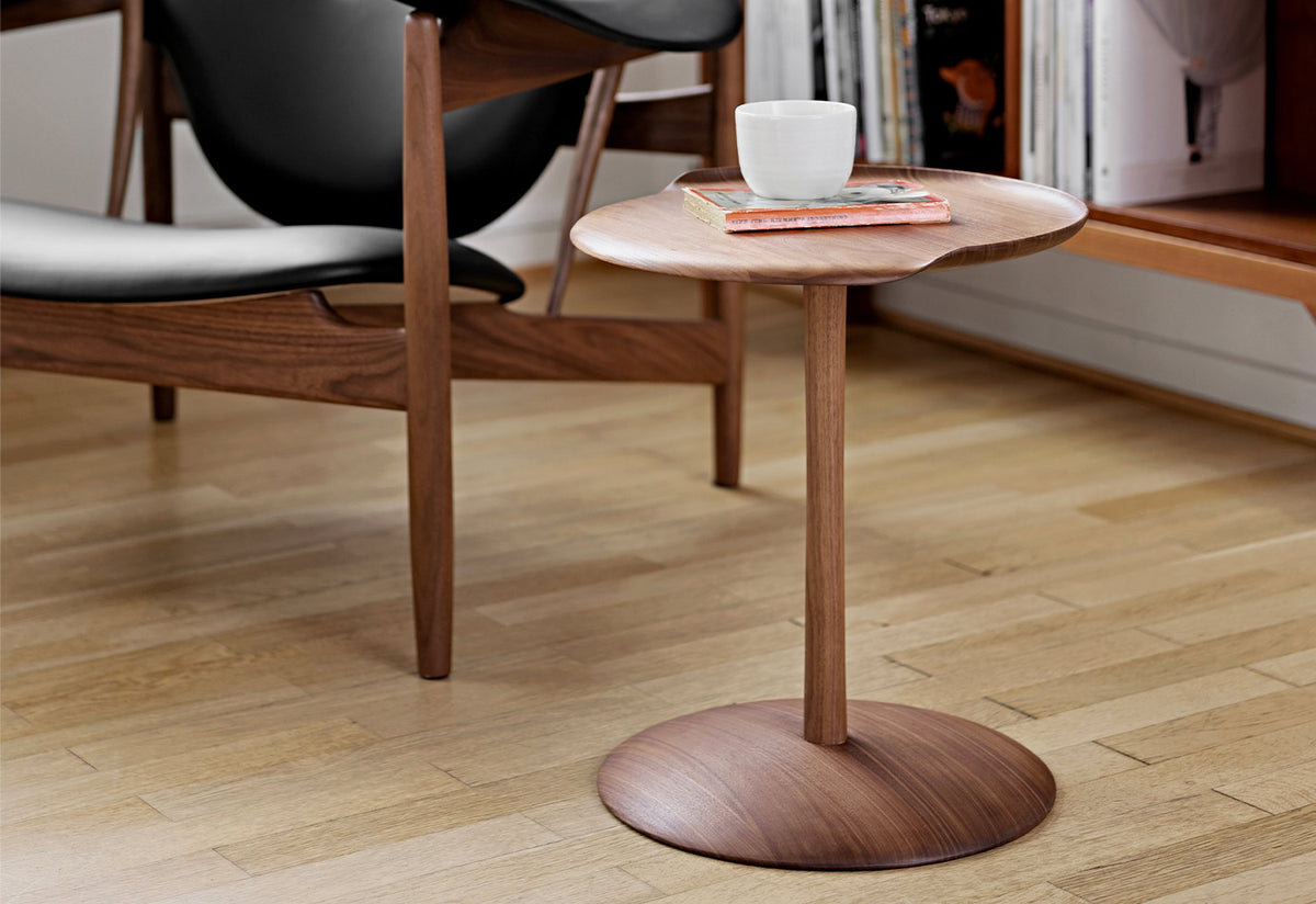 Åkande Side Table, Jonas lyndby jensen, Onecollection