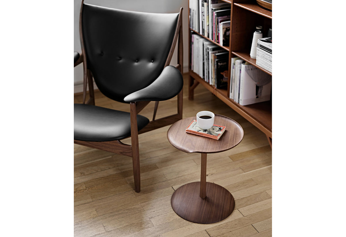 Åkande Side Table, Jonas lyndby jensen, Onecollection