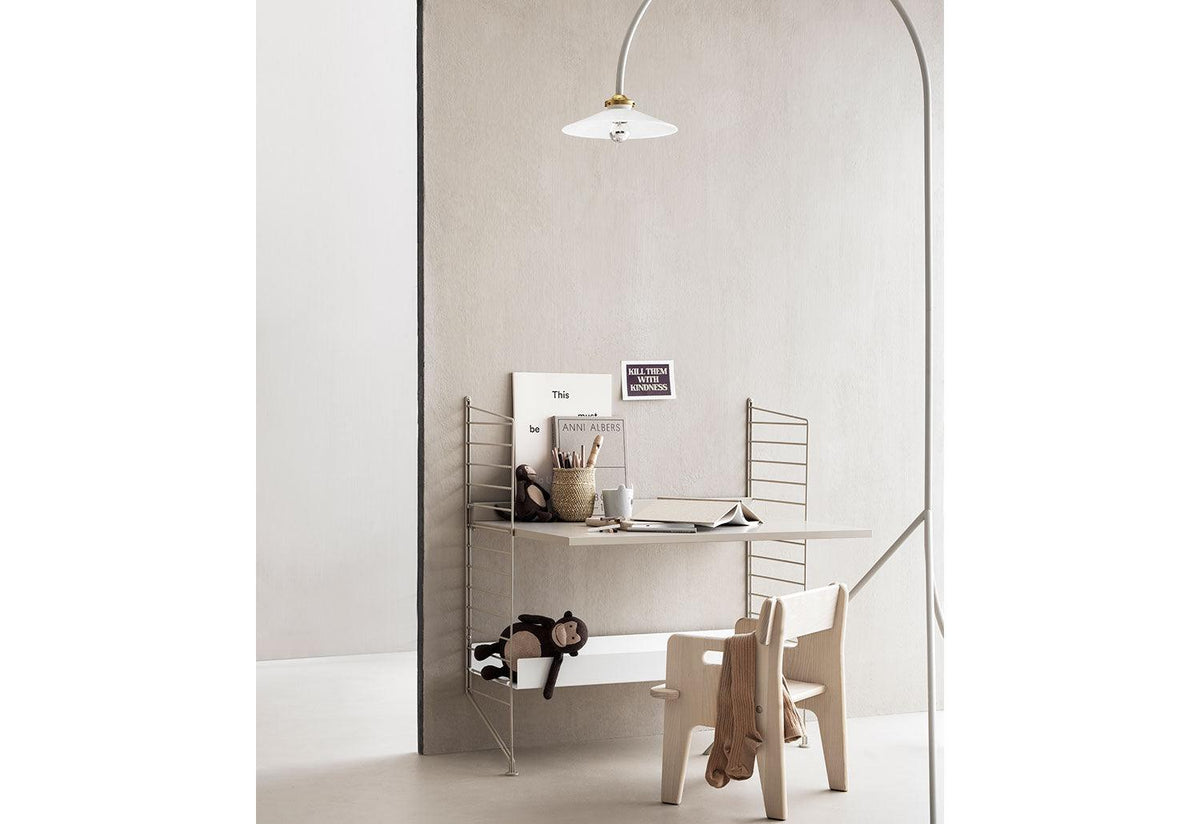 String System Work Desk, Nisse strinning, String