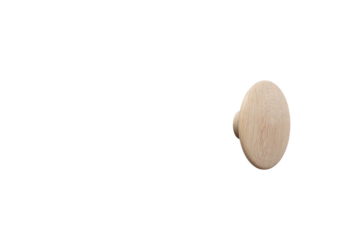 The Dots Hook, Oak, Tveit and tornoe, Muuto