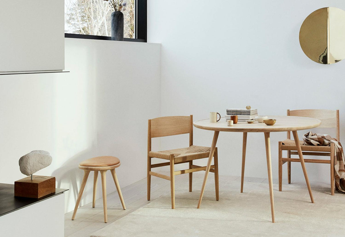 Accent Dining Table, Space copenhagen, Mater