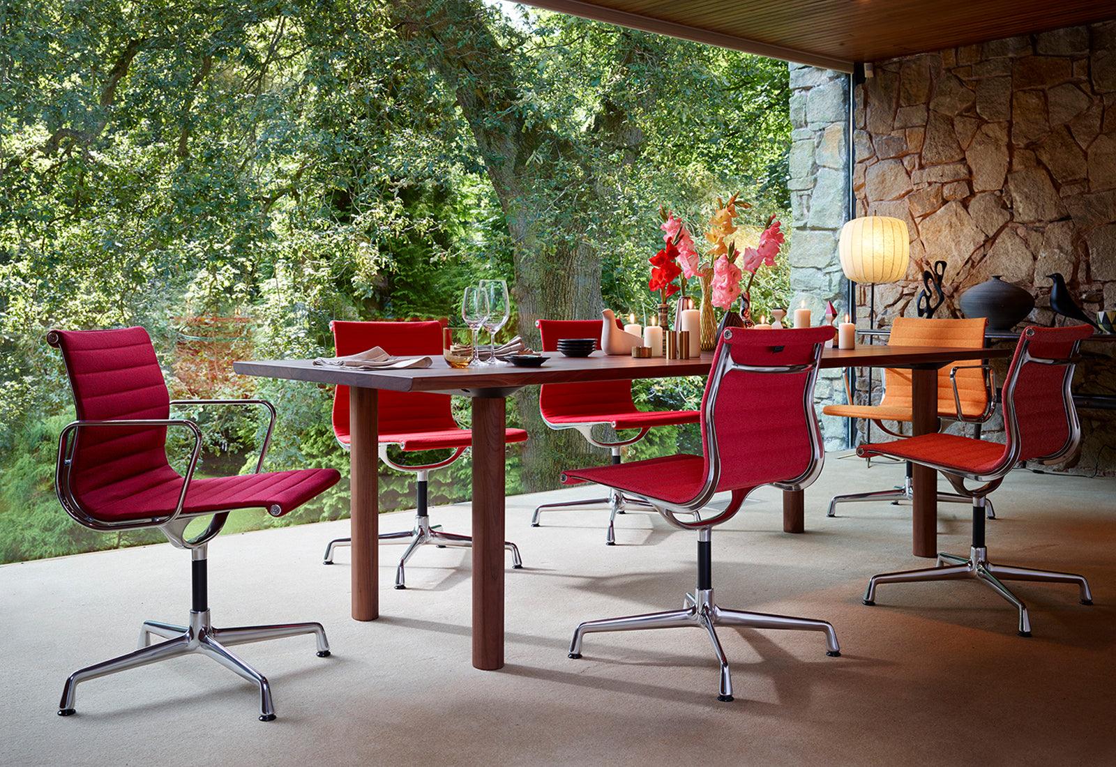 Eames EA 104 Chair