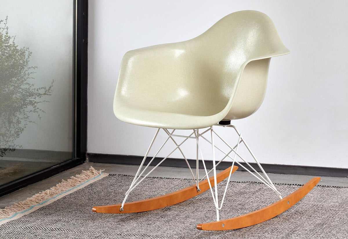 Eames Fibreglass RAR armchair, 1950, Charles and ray eames, Vitra